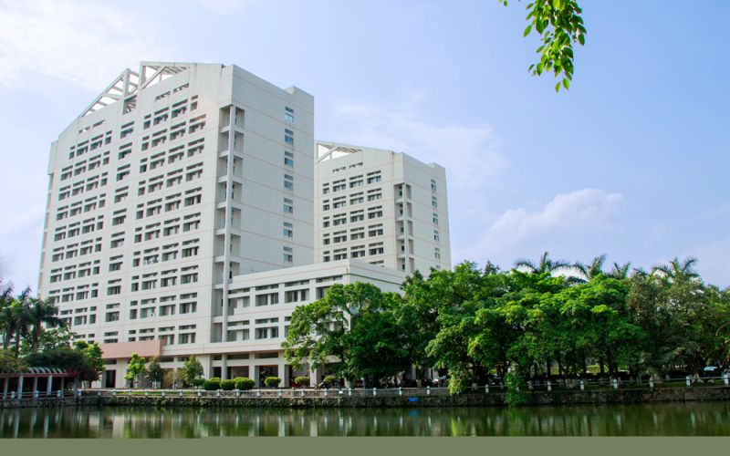 广东石油化工学院