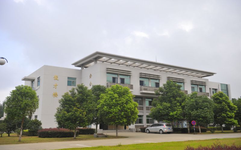 南京大学金陵学院