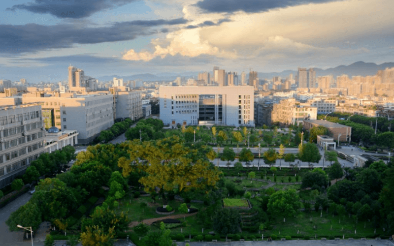 赣南科技学院