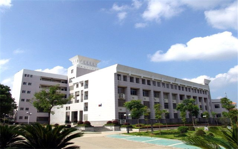 湖南理工学院南湖学院