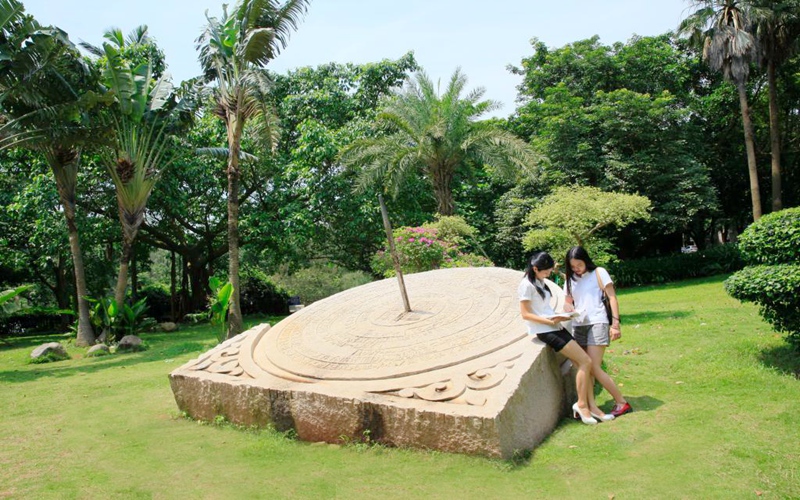 岭南师范学院