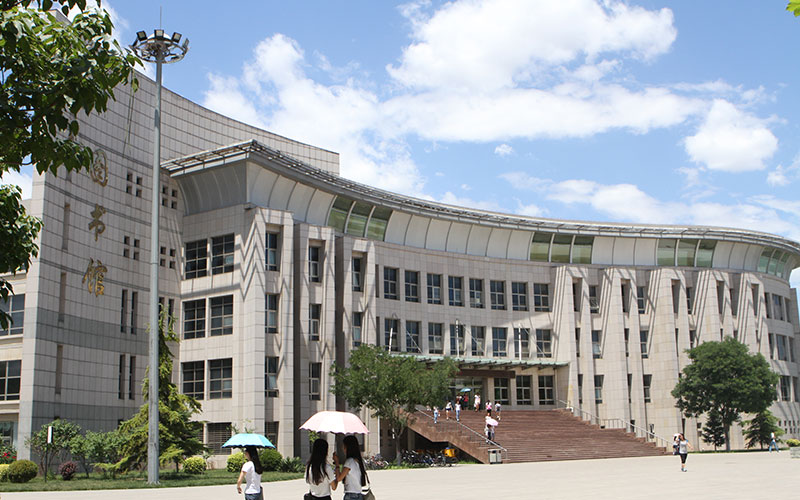 河北金融学院