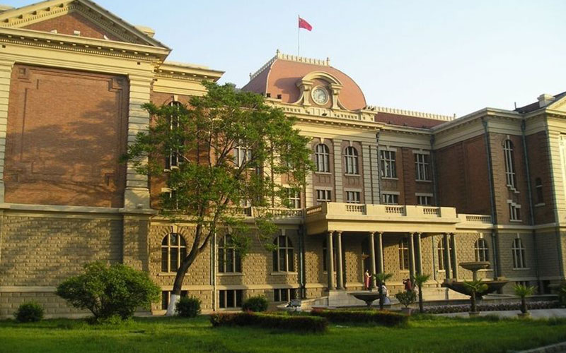 天津外国语大学