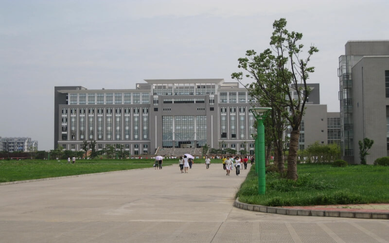 铜陵学院