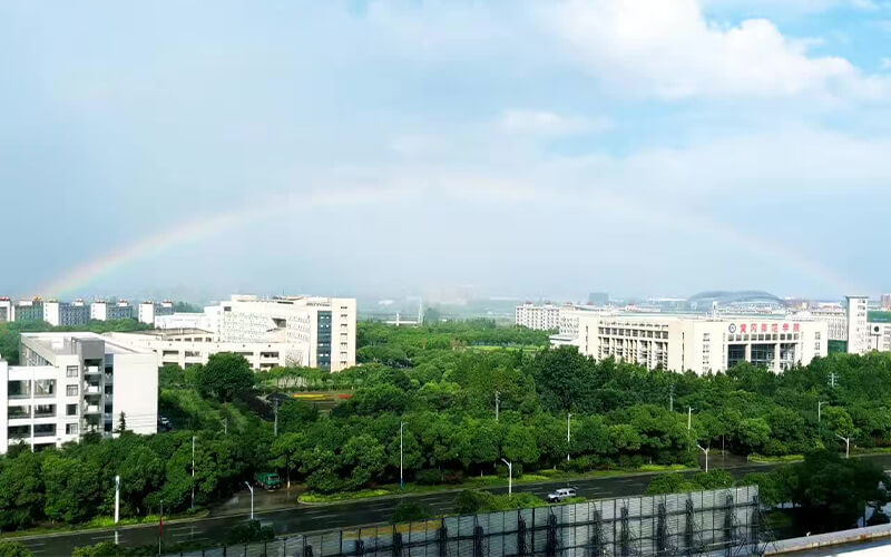 黄冈师范学院