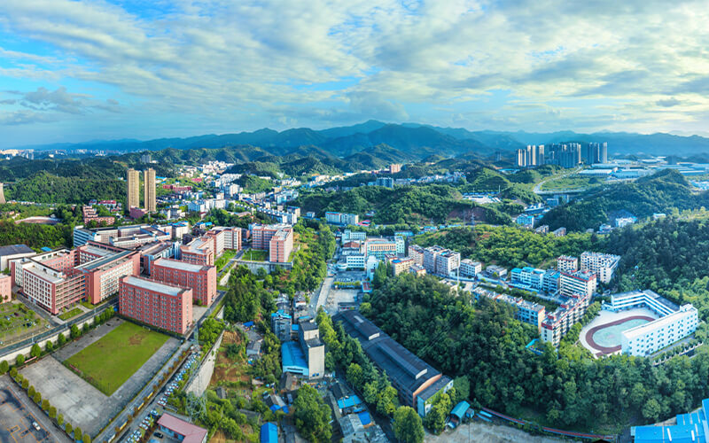 湖北汽车工业学院