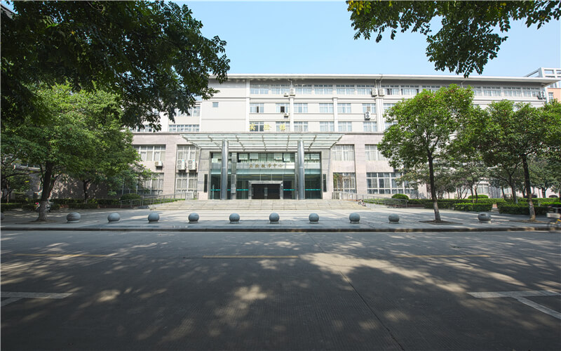 武汉工商学院