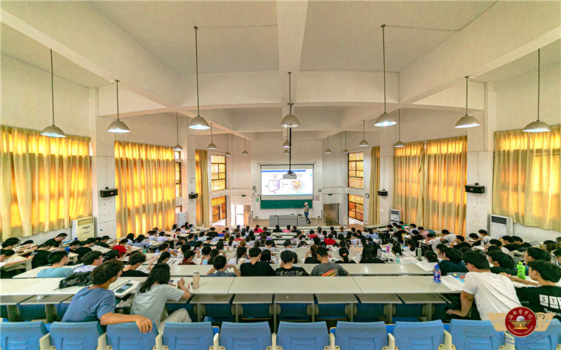 海南医学院