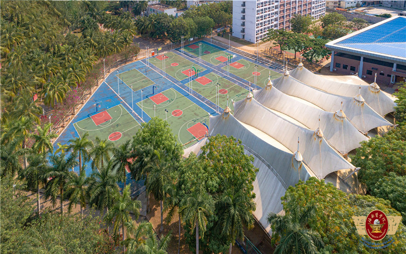 海南医学院