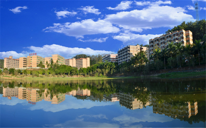 广州东华职业学院