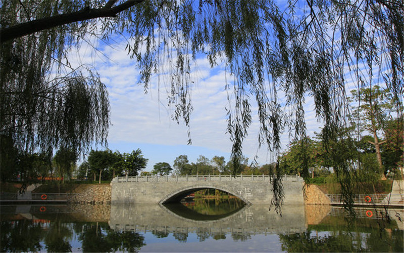 广州华夏职业学院