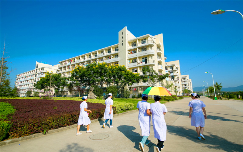 安庆医药高等专科学校