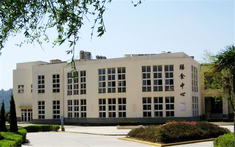 云南新兴职业学院