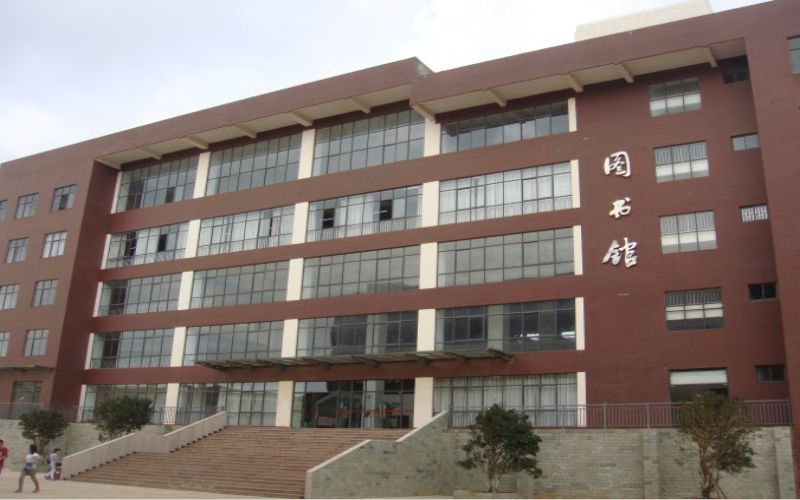 云南科技信息职业学院