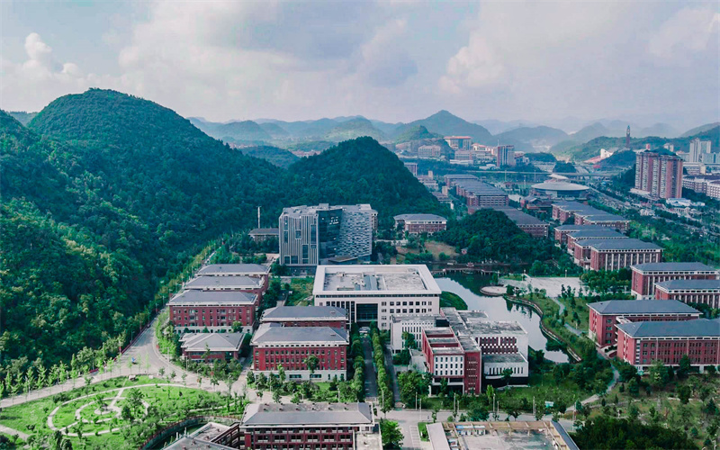 贵州财经大学